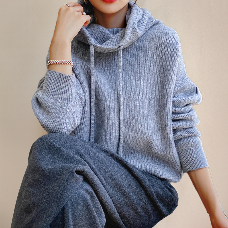 Naomi® | Oversized Knit Hoodie with Drawstring